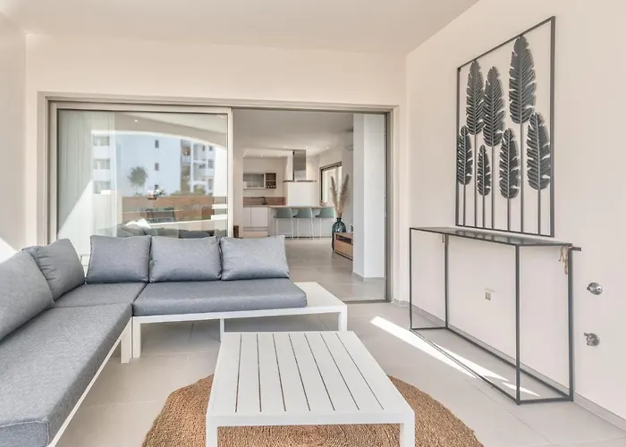 Jardines - Avago 2 1 Pool View 2b Holiday home *